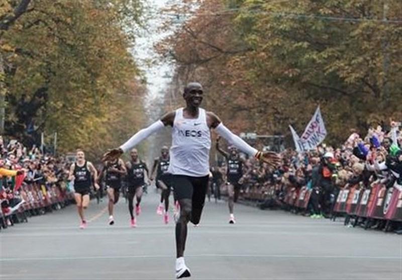تاریخ سازی ورزشکار کنیایی با شکستن غیر رسمی رکورد دوی ماراتن دنیا