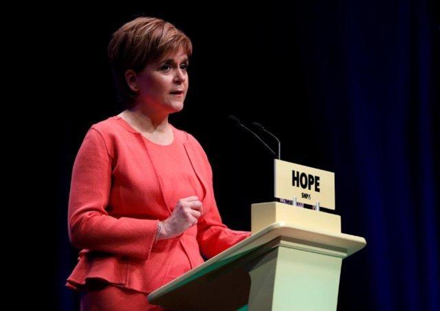 وزیر اسکاتلند ترامپ را یک نژادپرست خواند