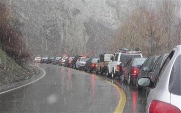 تردد روان در جاده های کشور و بارش باران در محورهای 6 استان تردد روان در جاده های کشور و بارش باران در محورهای 6 استان
