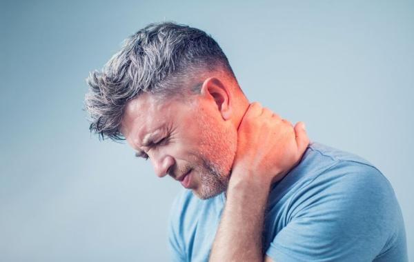 10 نکته مهم برای درمان گردن درد مزمن